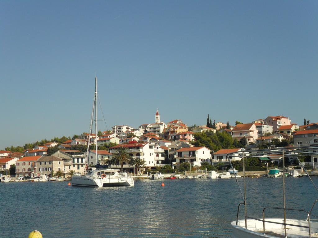 Apartments Vukman Seget Vranjica Esterno foto